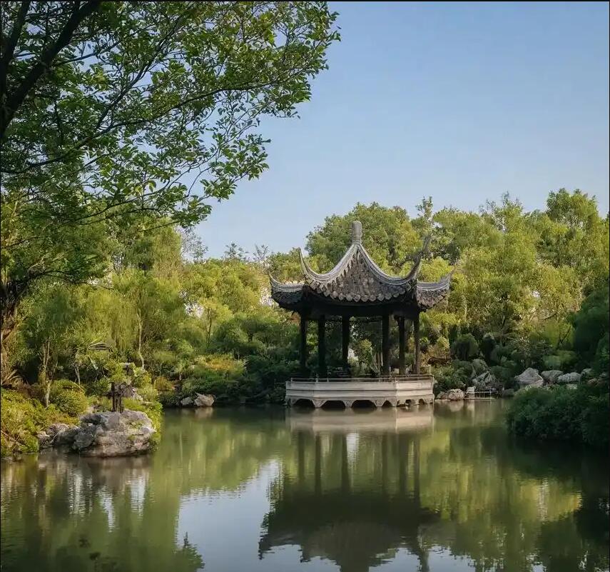 建邺区冬灵餐饮有限公司